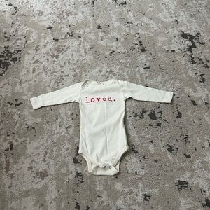 Tenth & Pine Baby Long Sleeve Graphic Onesie Size 6-12 Months